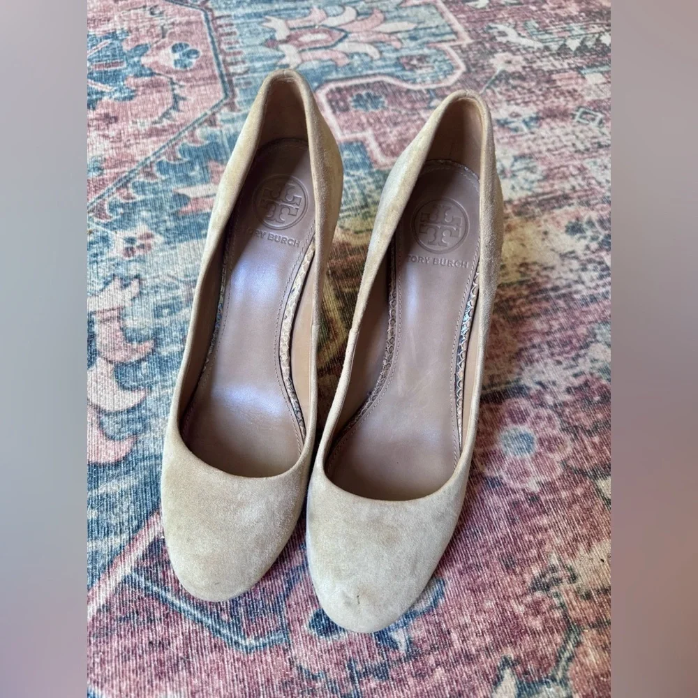 Taupe Tory Burch Mabel Suede Pumps with Snakeskin‎ Heel